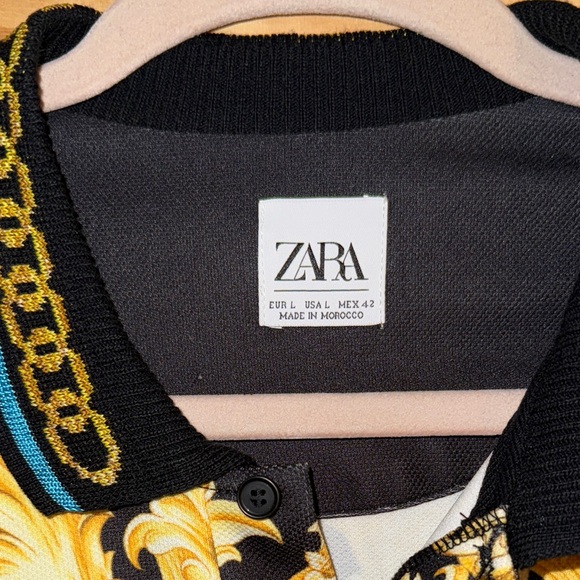 Zara Men's Gold and Black Polo-Shirt - Picture 3 of 3